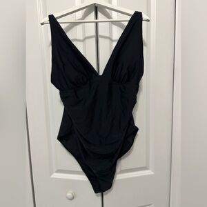 Old Navy Black Women's One Piece Swimsuit